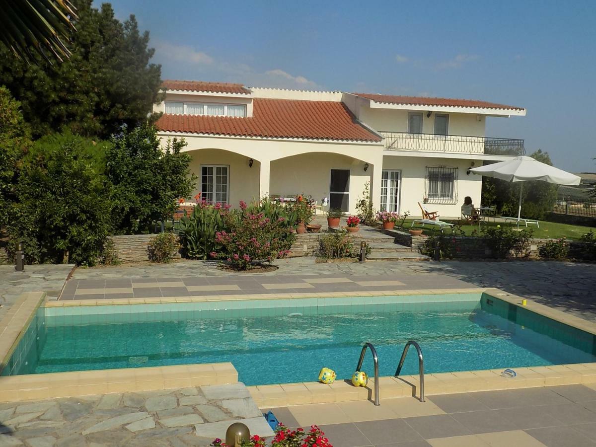 Villa Orestis Melina Nea Iraklia Exterior foto